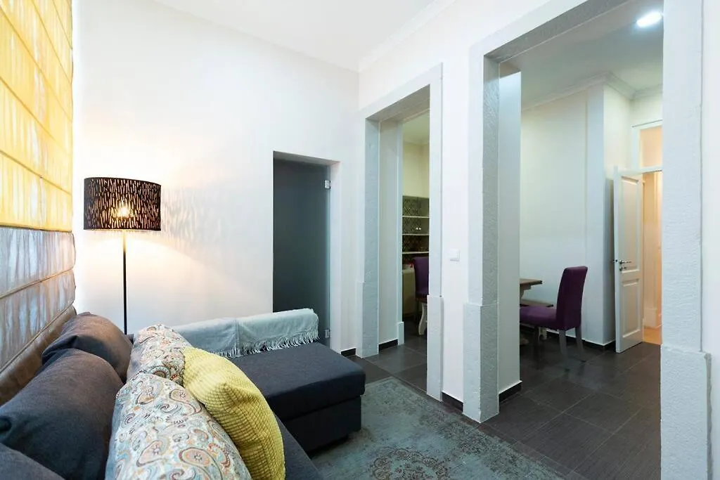 Ola Lisbon - Campo Pequeno Apartment